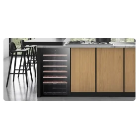 Vinska vitrina Tesla RW092M G/93L/47x47x84.5cm/crna
